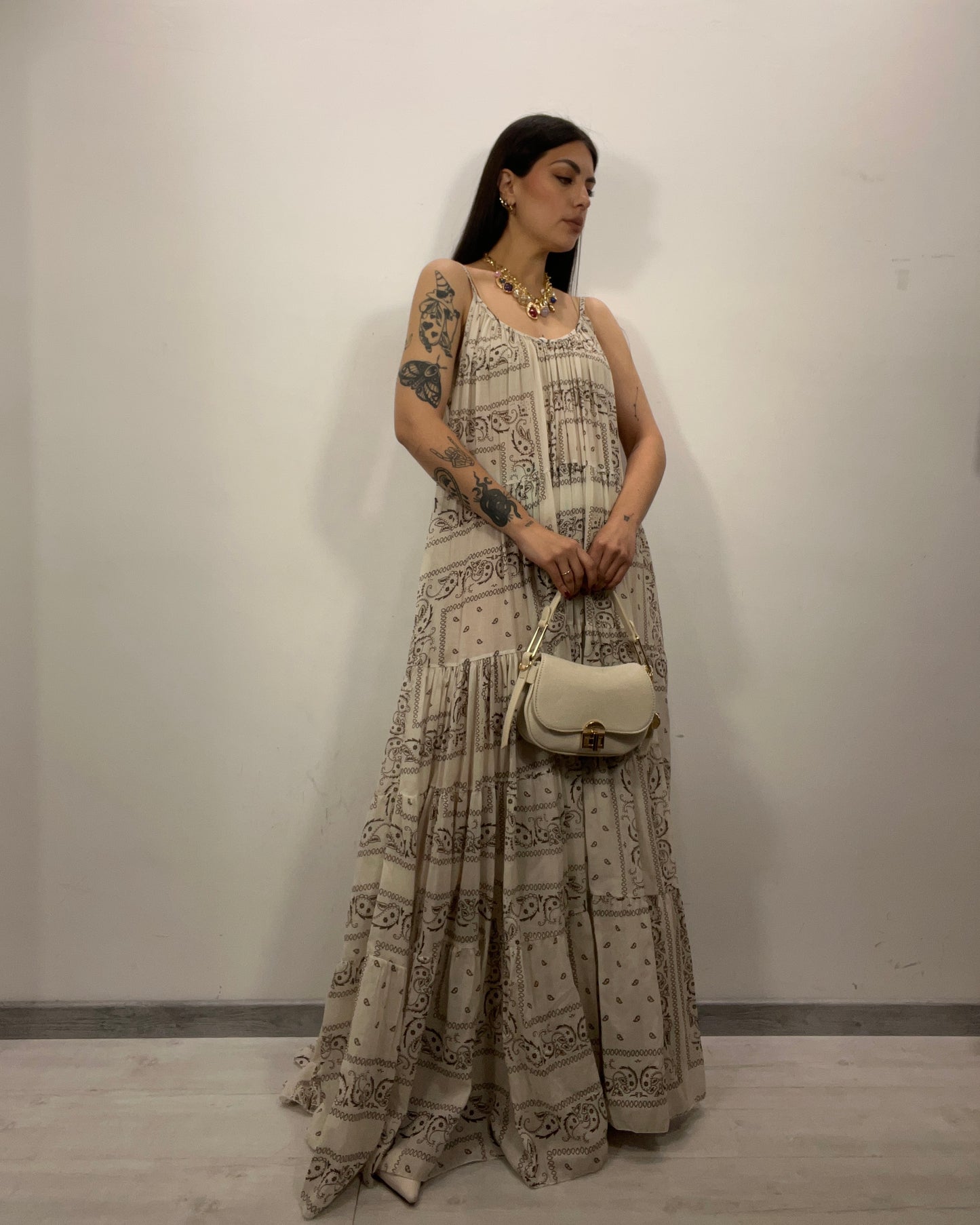 Abito paisley panna