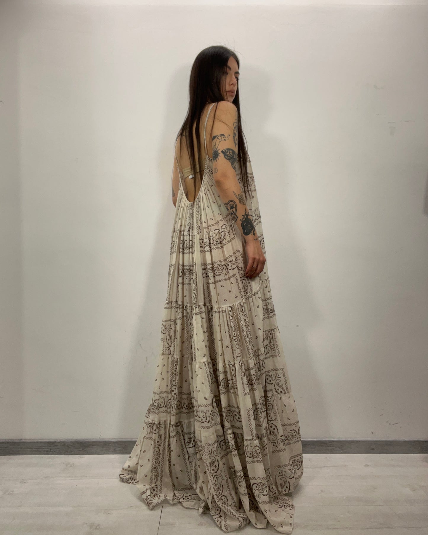 Abito paisley panna