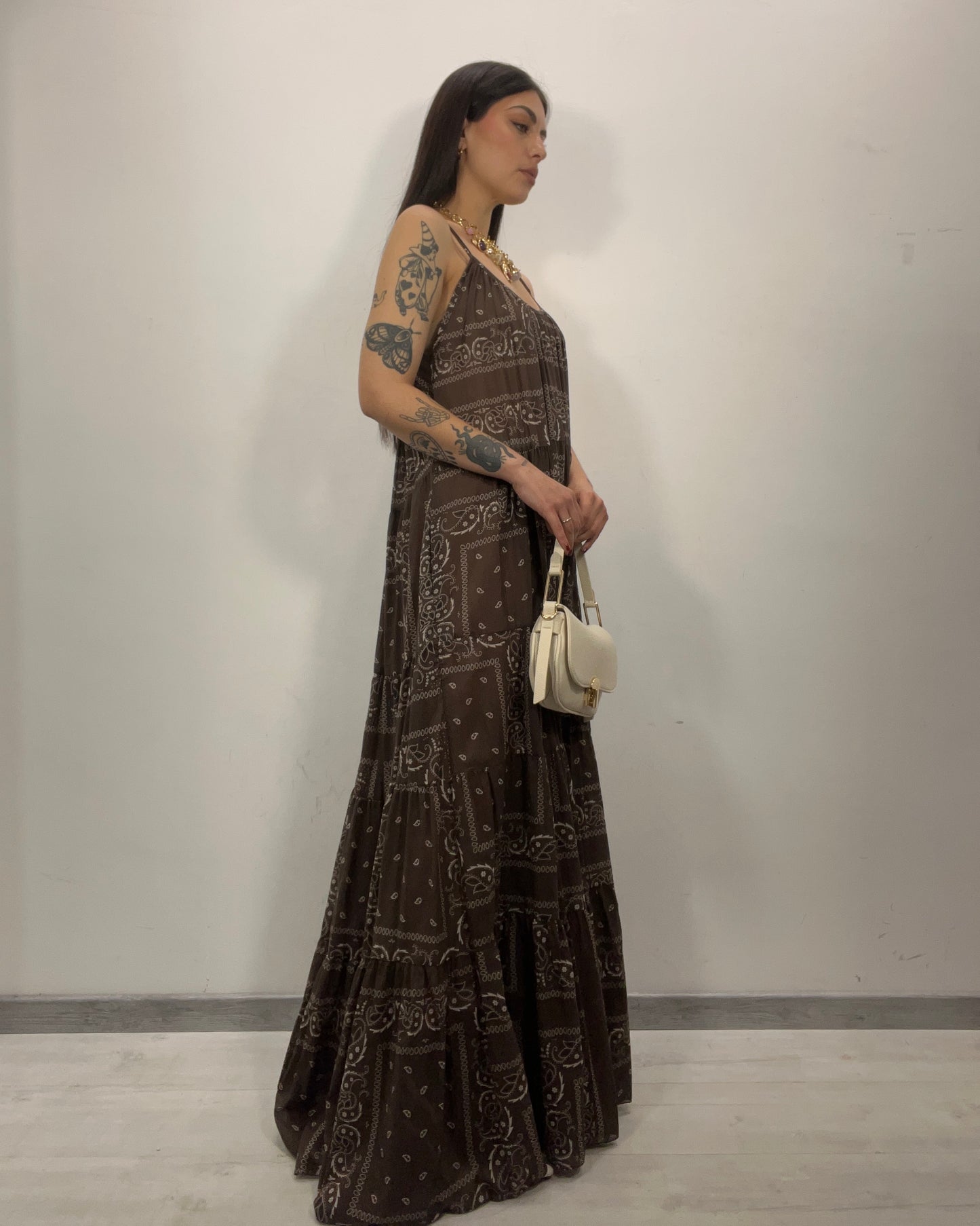 Abito paisley marrone