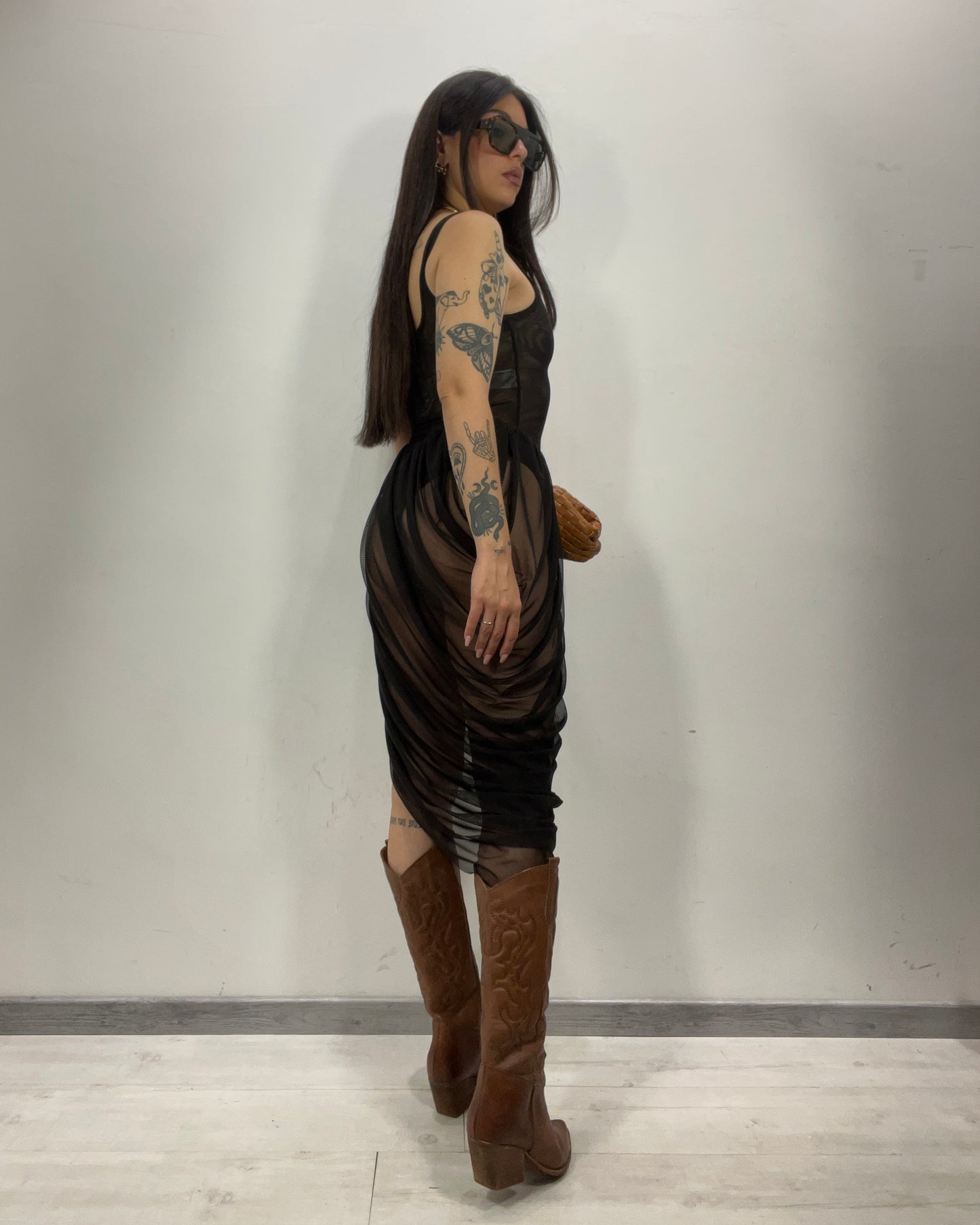 Abito in tulle con drappeggi nero